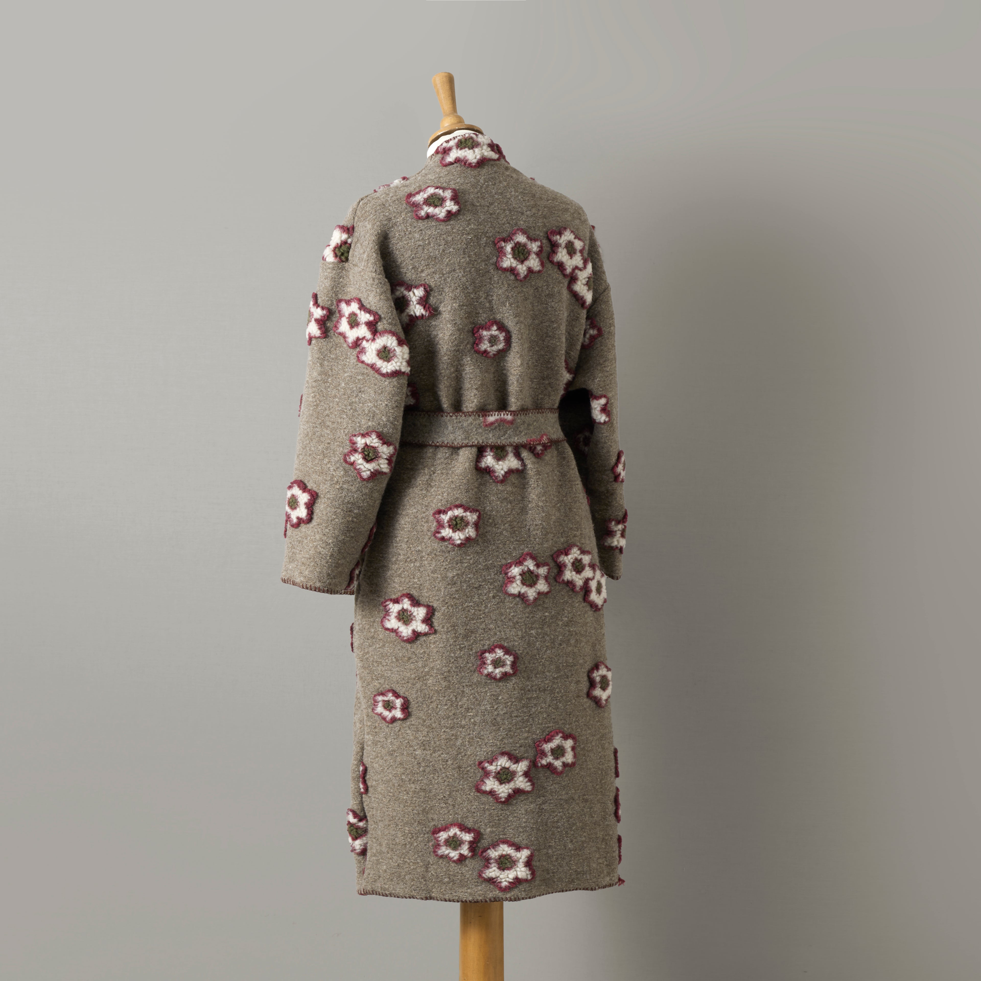 Alma flowers, wool cardigan