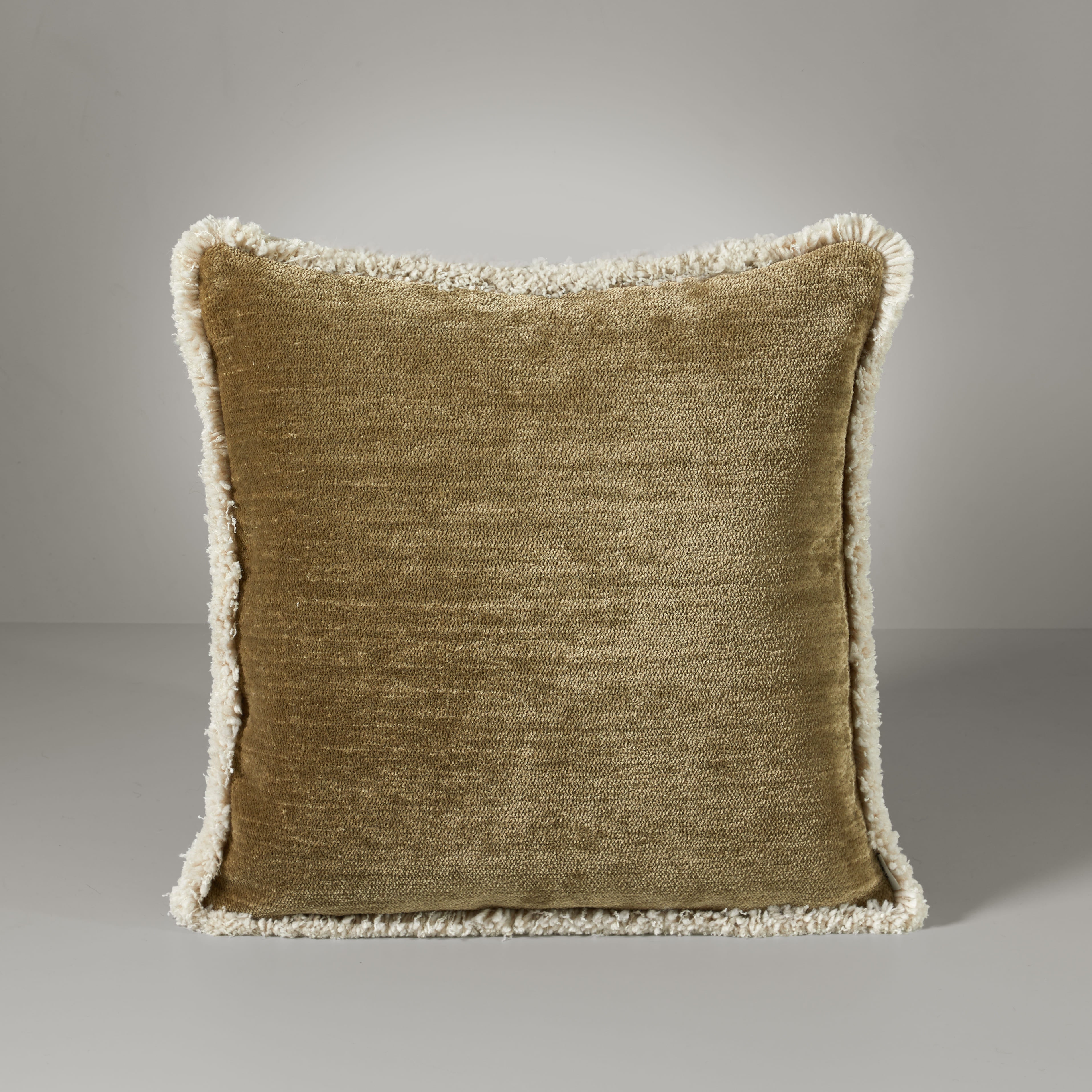Ari chenille fringe cushion, 50X50, touch of gold