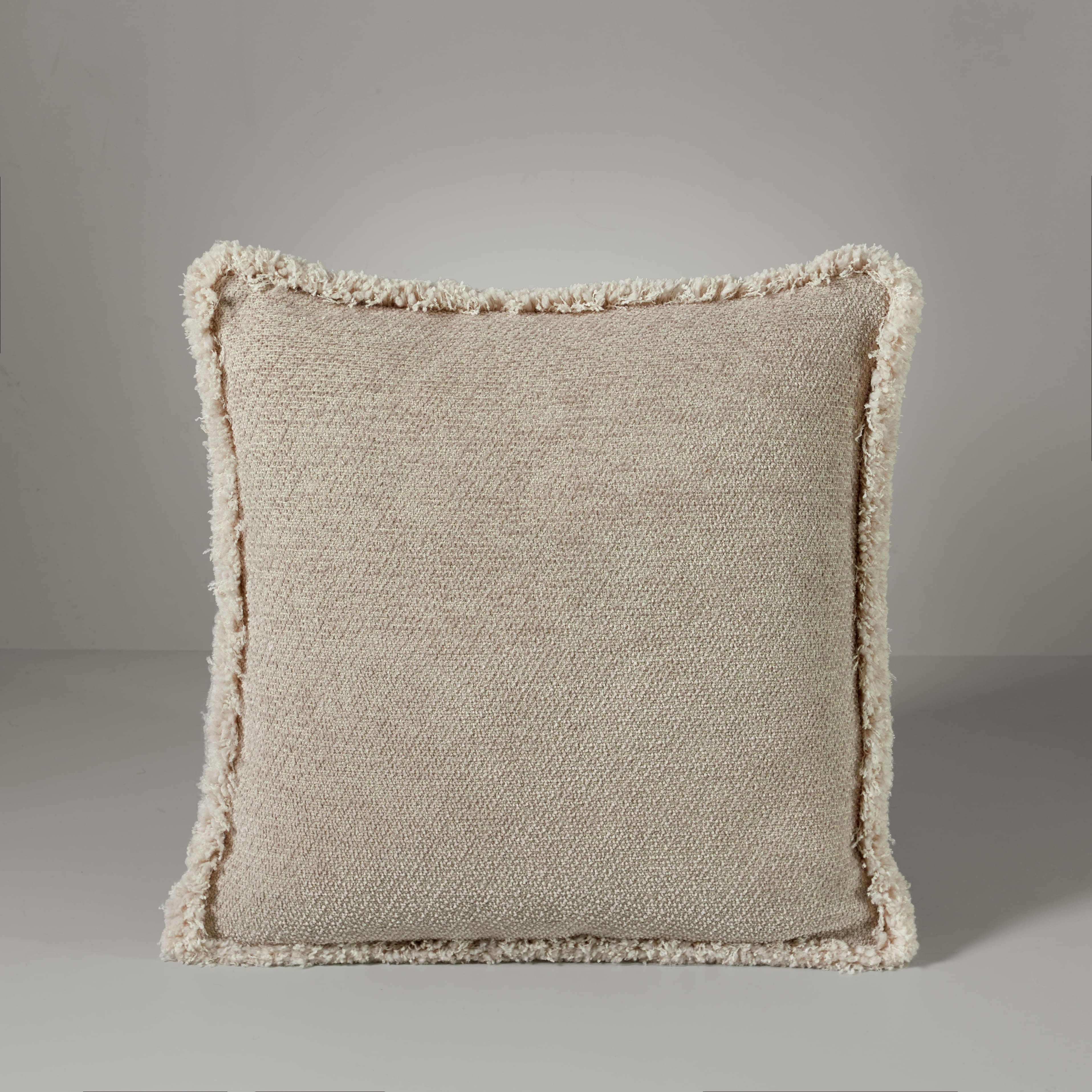 Ari chenille fringe cushion, 50X50, buzzing beige