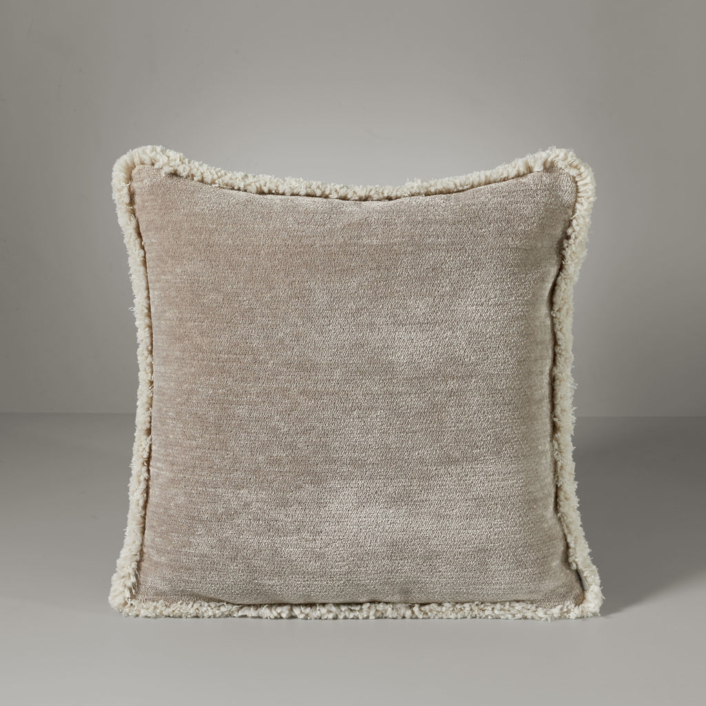 Ari chenille fringe cushion, 50X50, buzzing beige