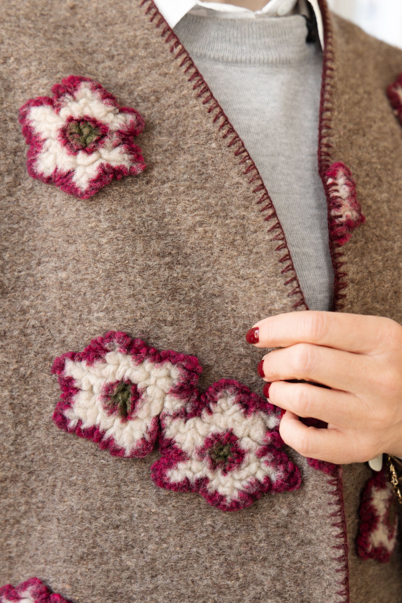 Alma flowers, wool cardigan