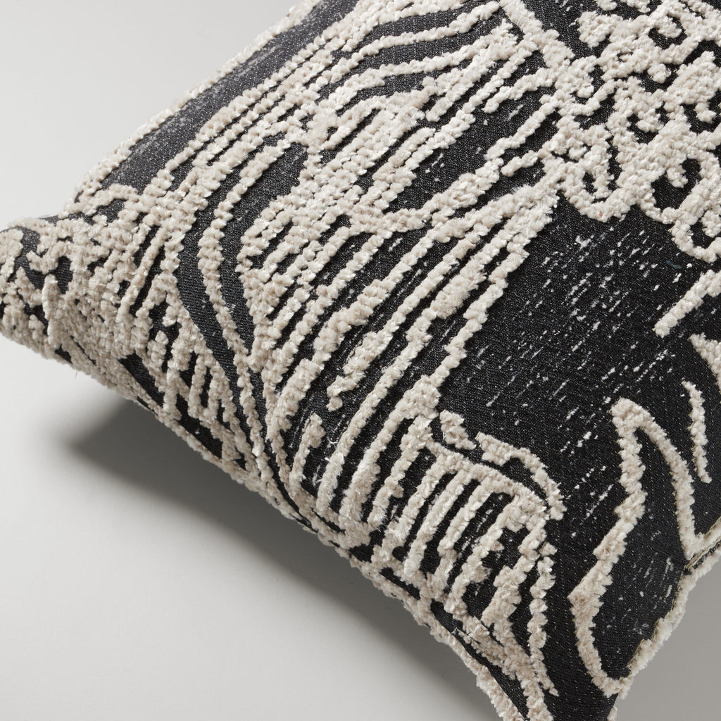 GM lion cushion-front/back, 40X60, beige/brown