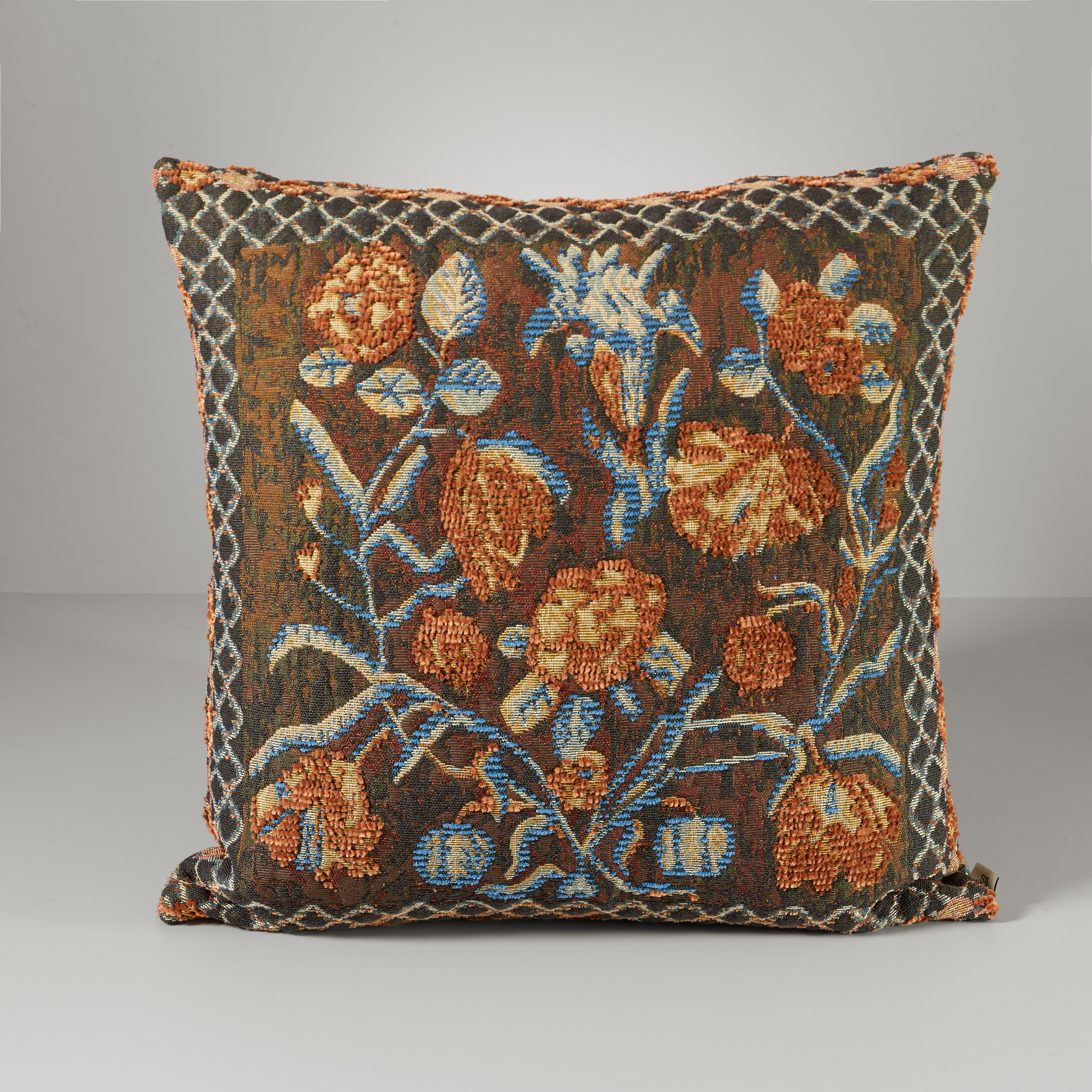 Anniken flower cushion, rust/blue