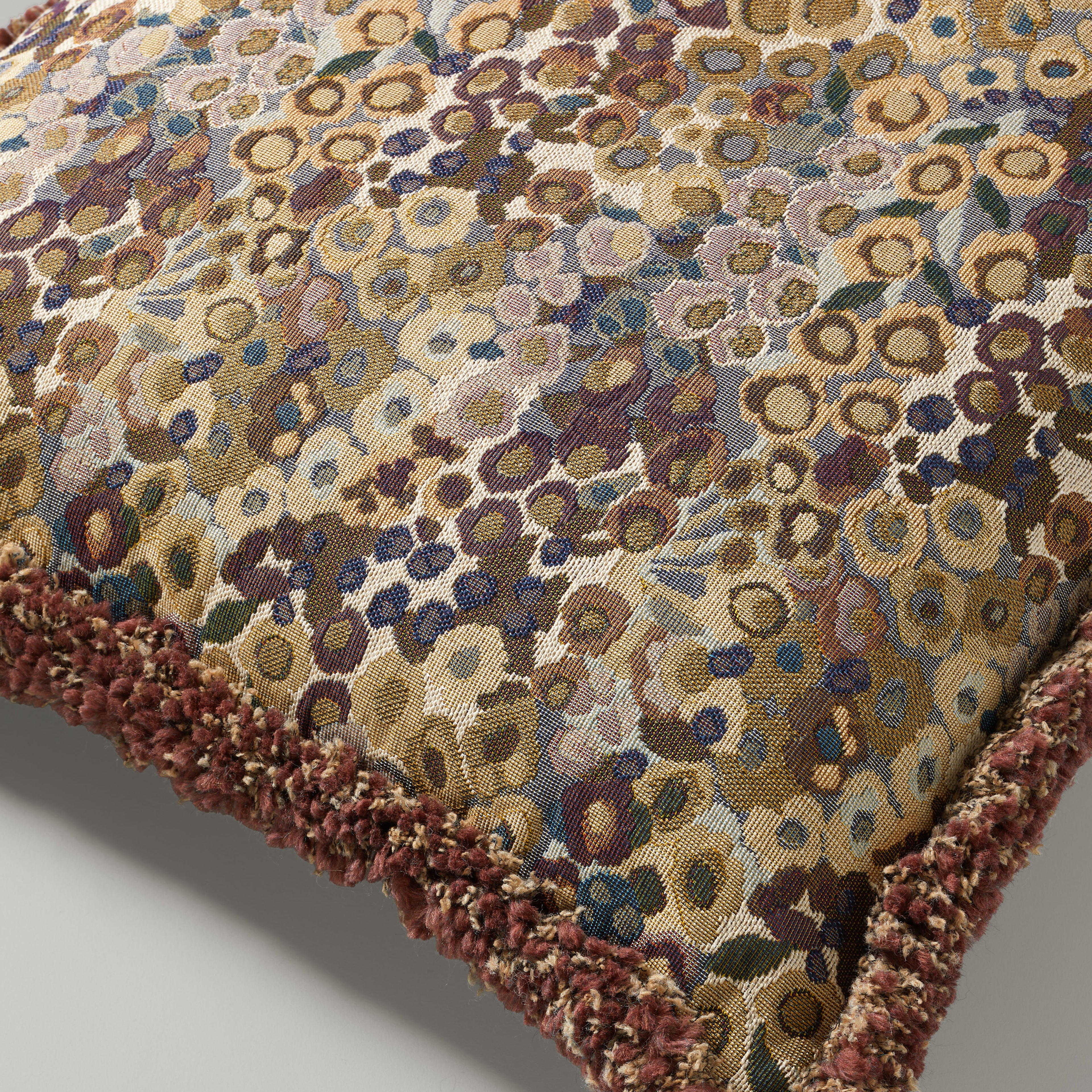 Alethe flower fringe cushion, multi