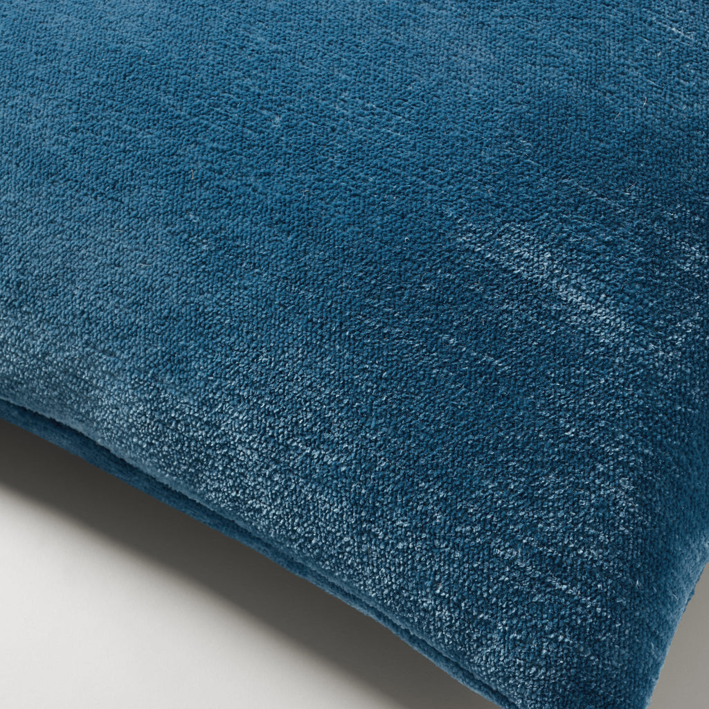 Ari chenille cushion, 60X60, bold blue