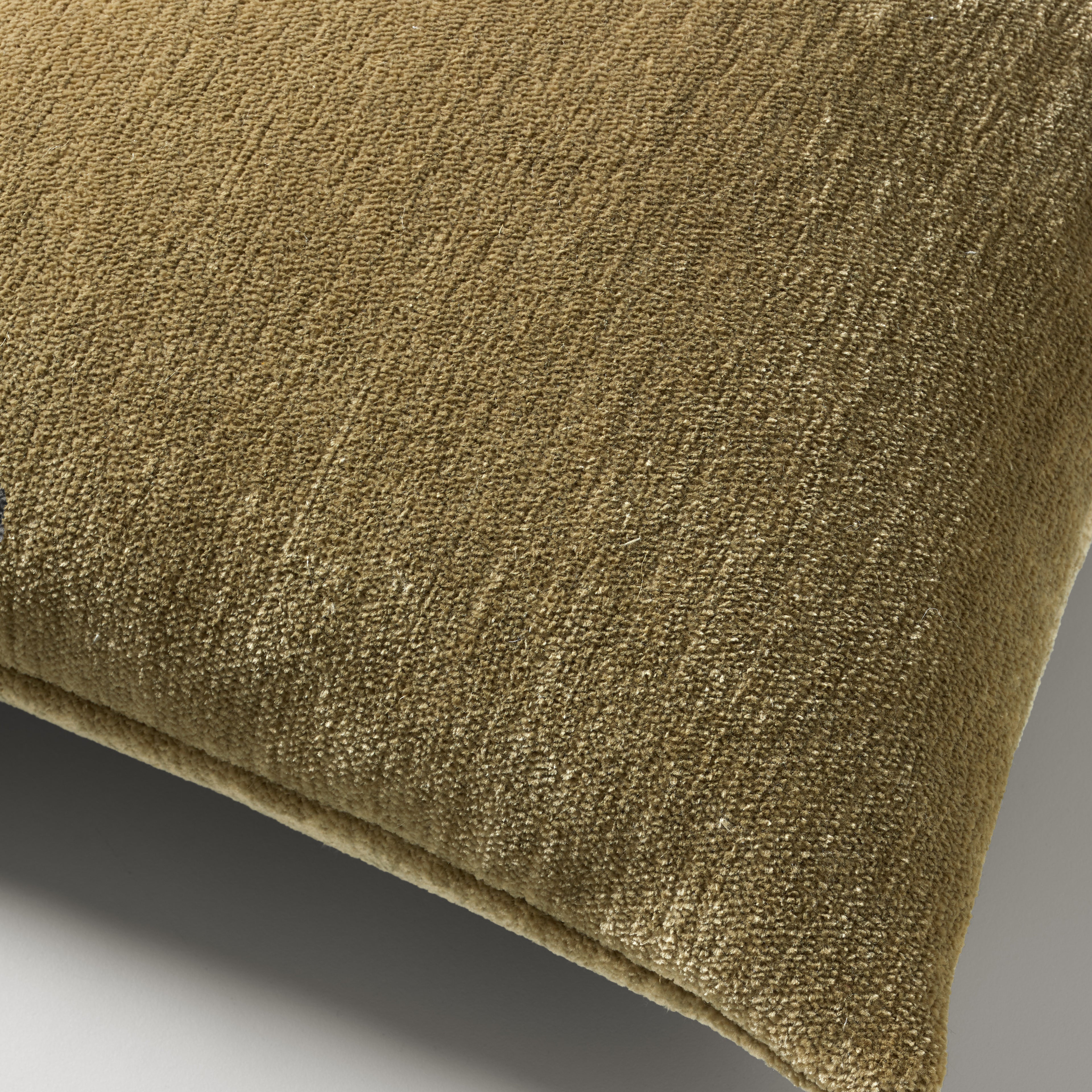 Ari chenille cushion, 60X60, touch of gold