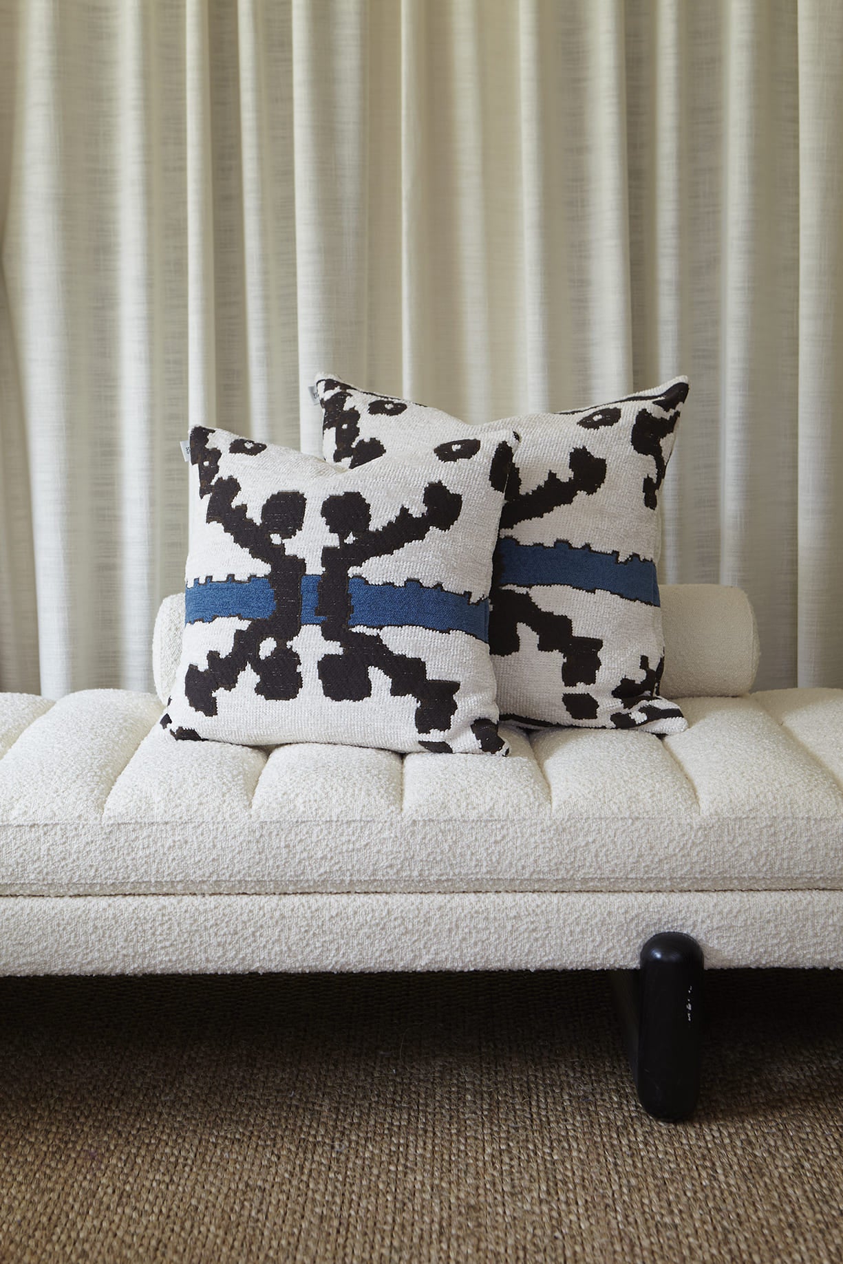 Upscale aakle cushion, beige/blue