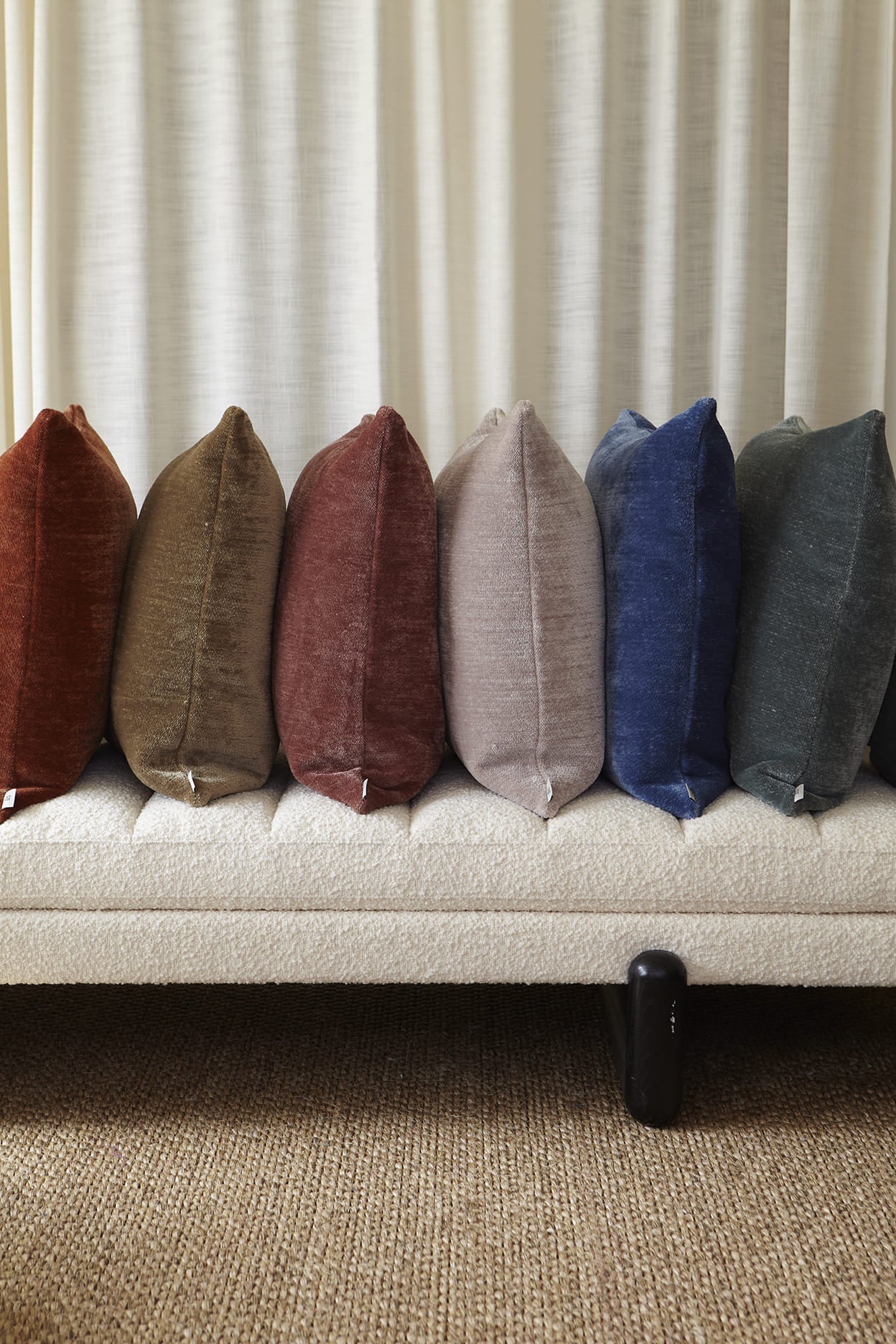 Ari chenille cushion, 60X60, buzzing beige