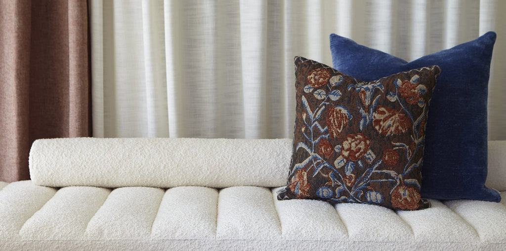 Ari chenille cushion, 60X60, bold blue