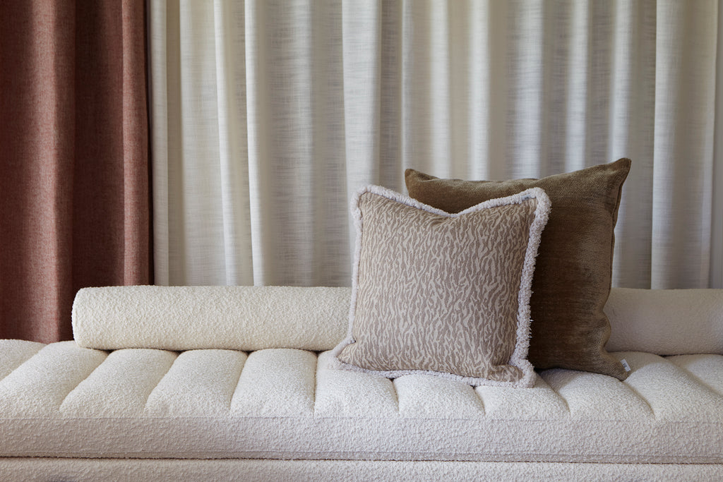 Ari chenille cushion, 60X60, touch of gold