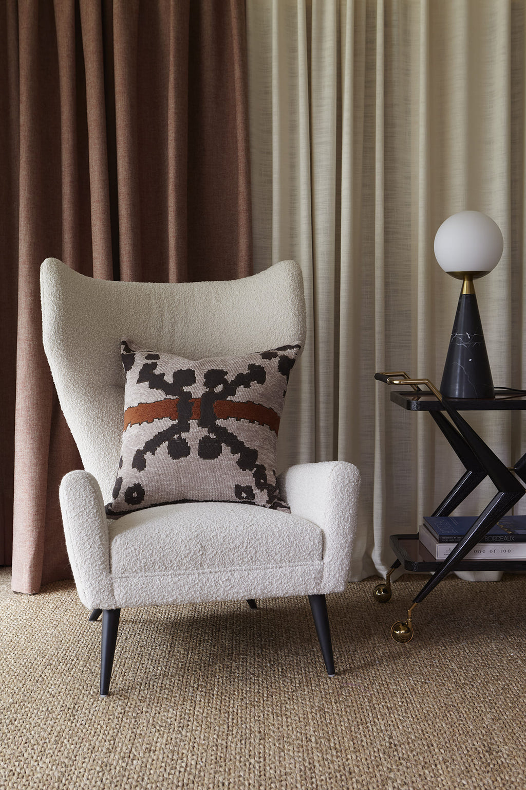 Upscale aakle cushion, beige/rust