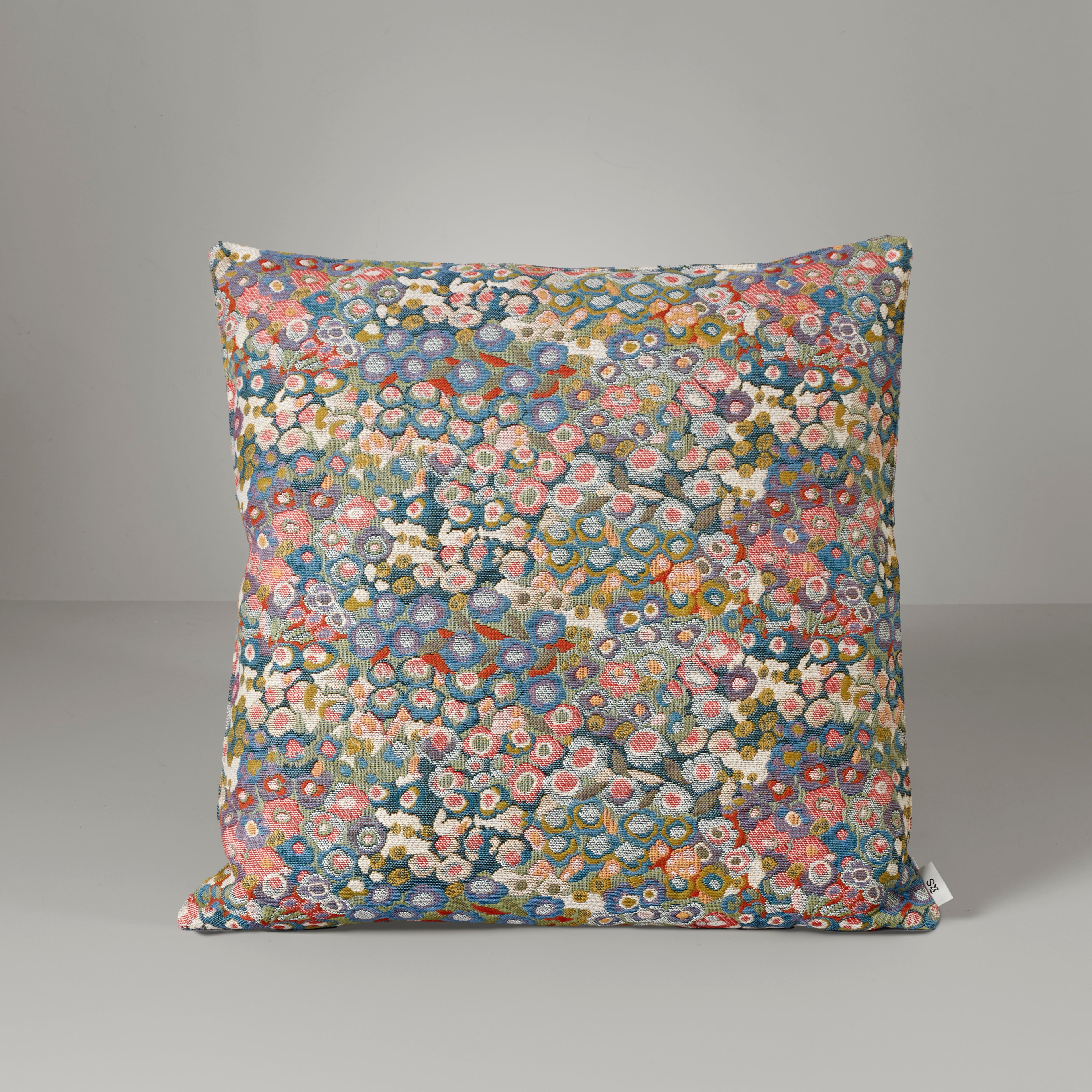 Alethe spring flower, blue