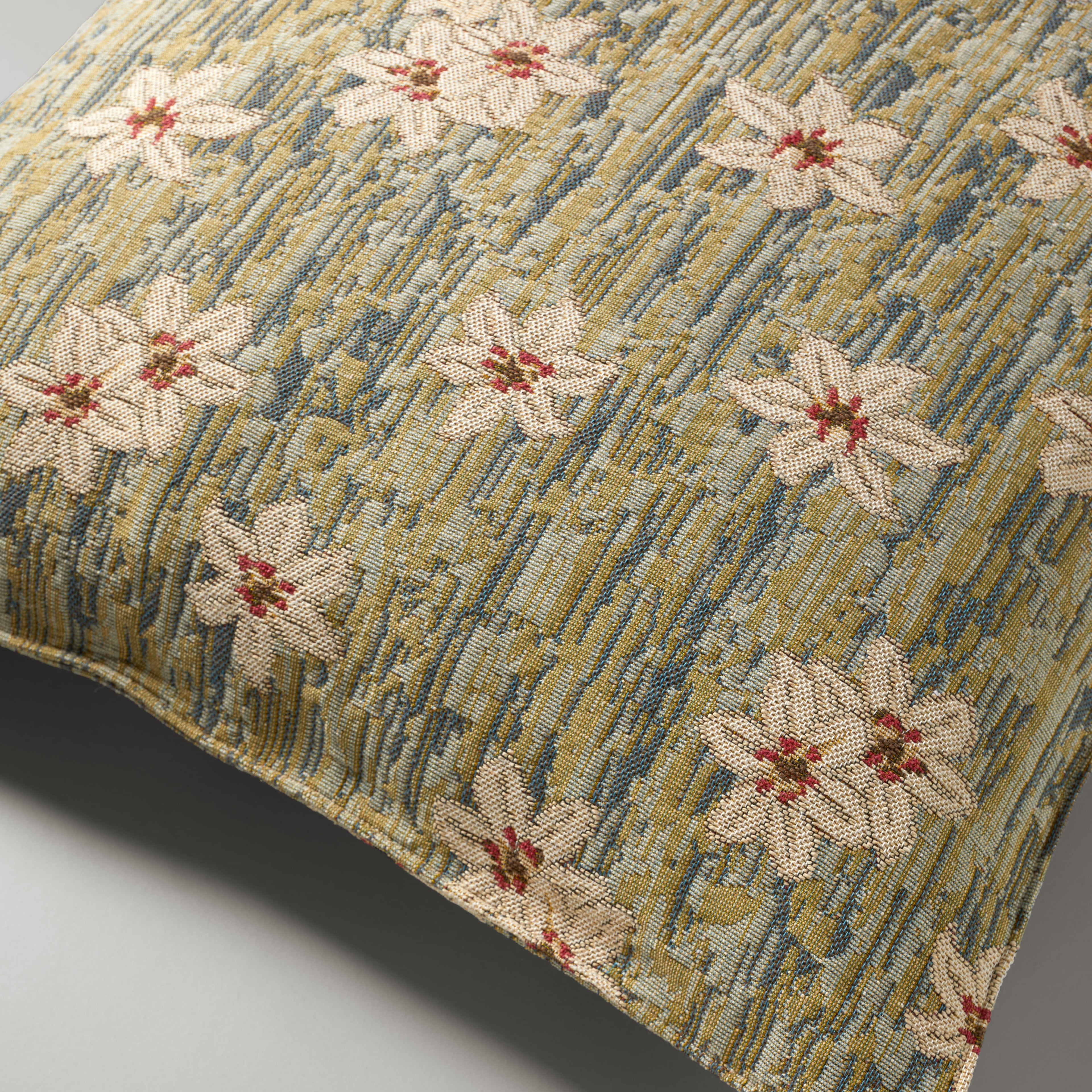 Annie flowers cushion, 50X50, green