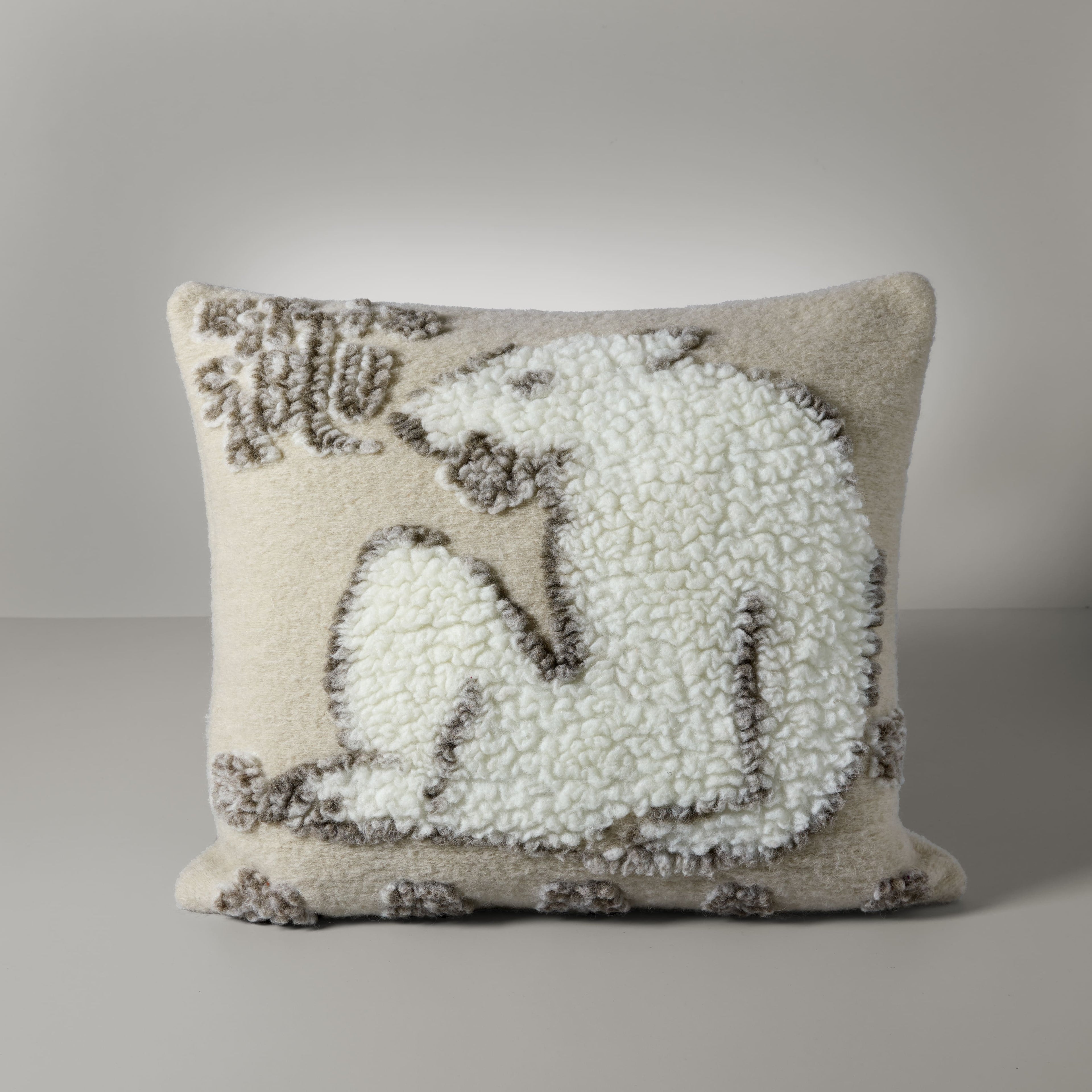 GM bear, wool cushion, 50X50, beige