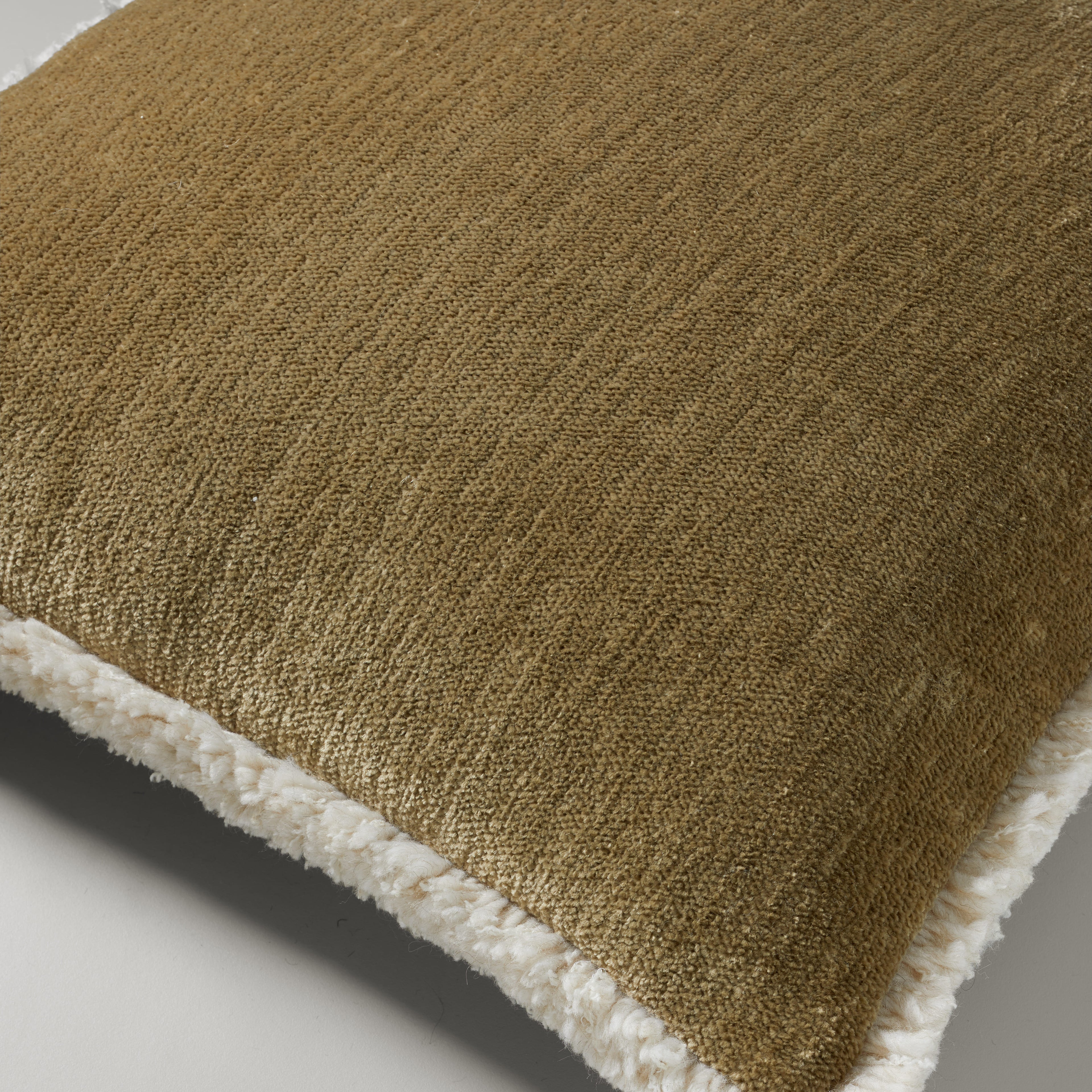 Ari chenille fringe cushion, 50X50, touch of gold