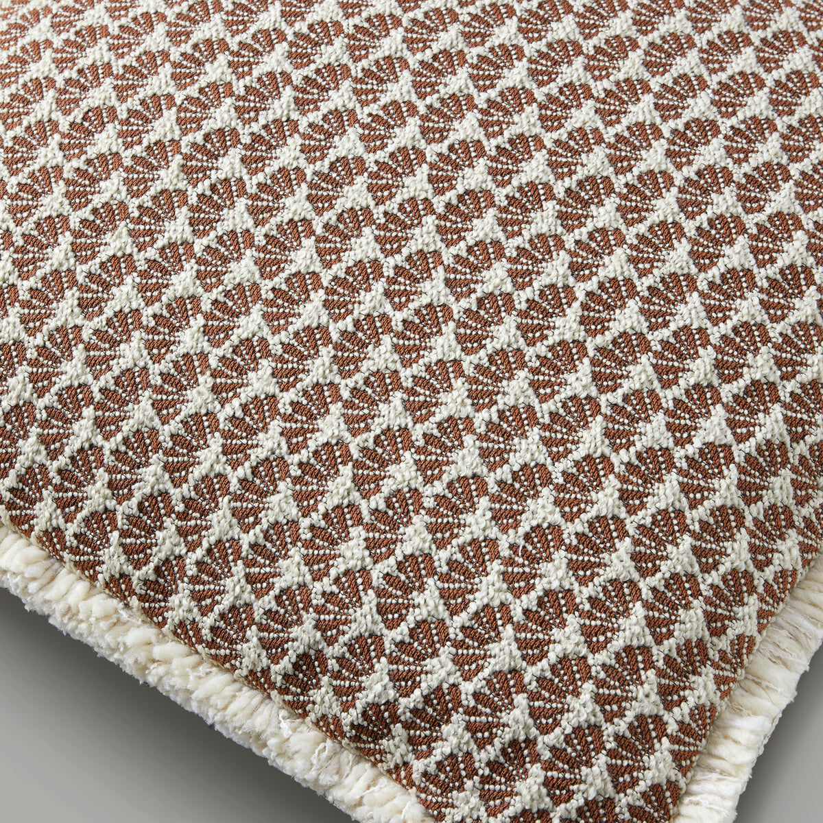 Frida daisy fringe cushion REVERSE, 50X50, rust/ivory