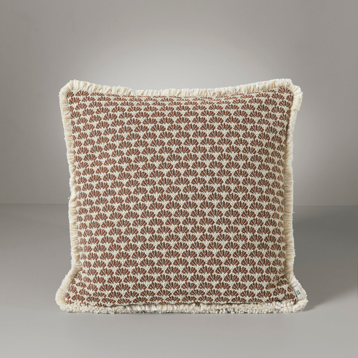 Frida daisy fringe cushion REVERSE, 50X50, rust/ivory