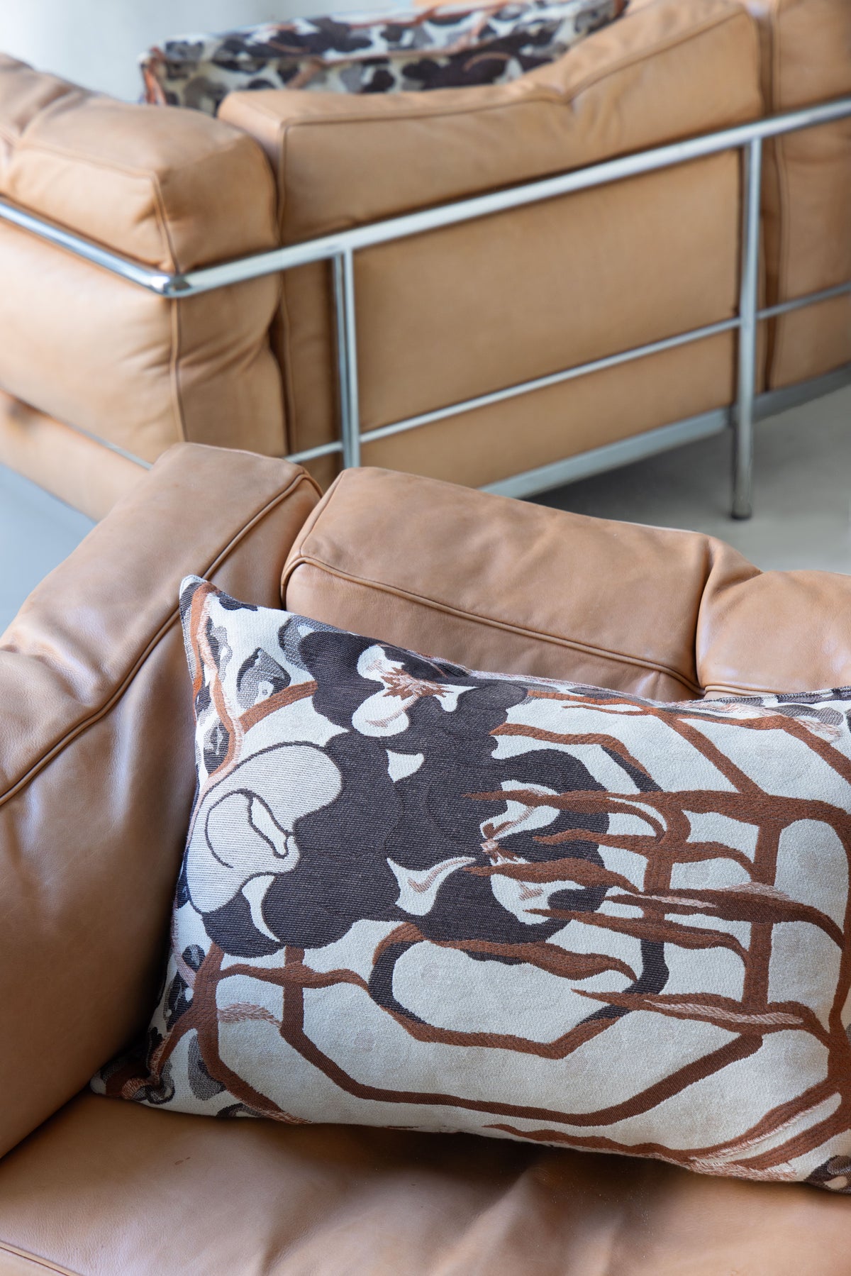 Frida flora cushion, 40x60, rust/brown